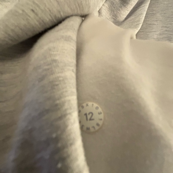 Women’s Lululemon Sweatshirt - Picture 3 of 4